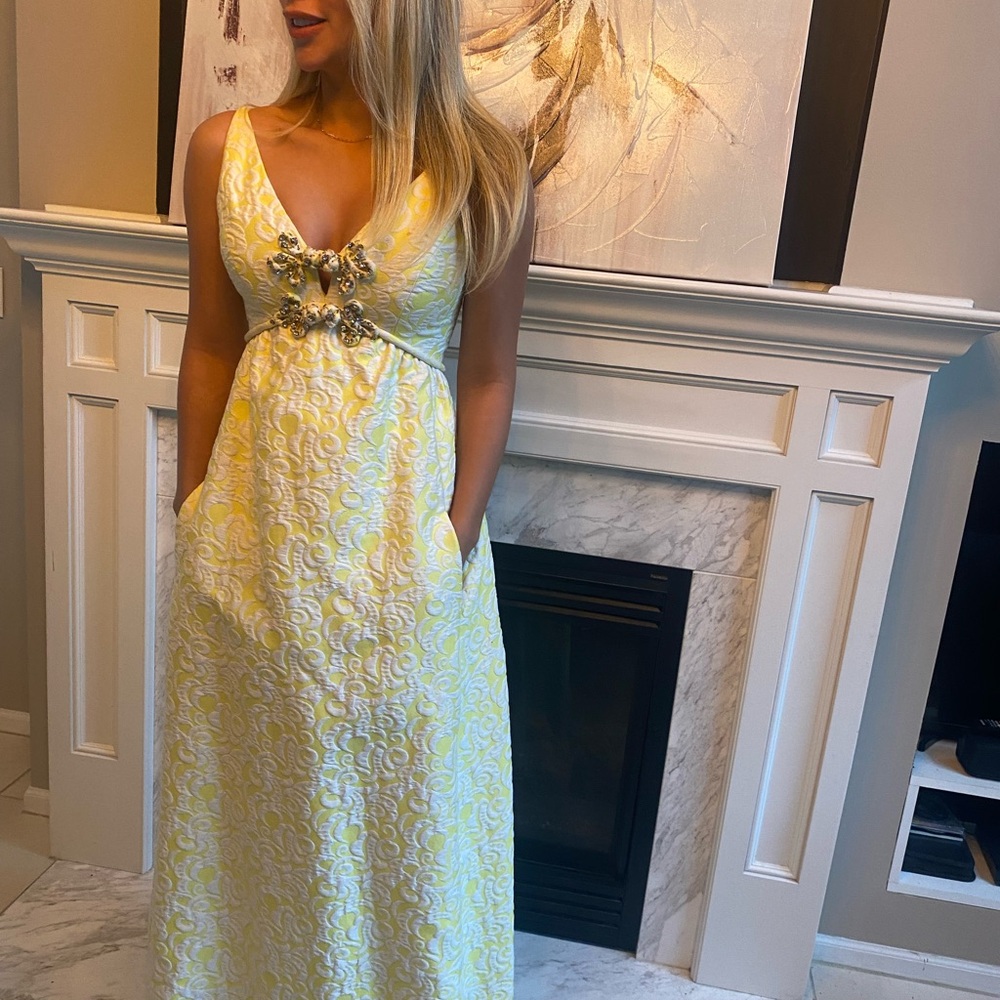 Vintage British Crown Colony 1960 vintage Elegant Yellow Floral Dress